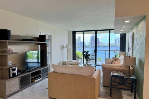 Condominio en venta en Aventura, Florida, 2 dormitorios, 138.89 m2 № 1290874 - foto 6