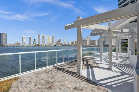 Condominio en venta en Aventura, Florida, 2 dormitorios, 138.89 m2 № 1290874 - foto 23