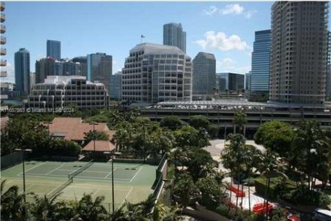 Condo in Miami, Florida, 1 bedroom  № 1362167 - photo 18