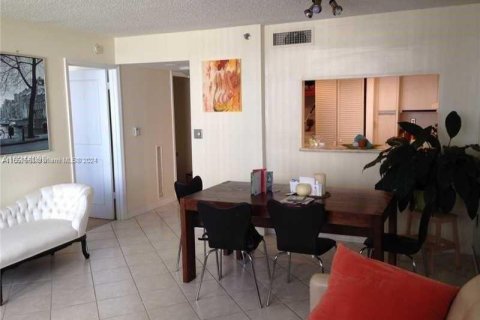 Copropriété à louer à Miami, Floride: 1 chambre, 65.03 m2 № 1362167 - photo 5