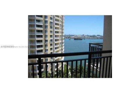 Condominio en alquiler en Miami, Florida, 1 dormitorio, 65.03 m2 № 1362167 - foto 10