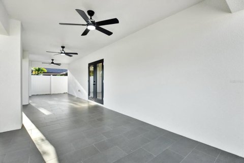 Villa ou maison à vendre à Tampa, Floride: 4 chambres, 163.51 m2 № 1307401 - photo 27