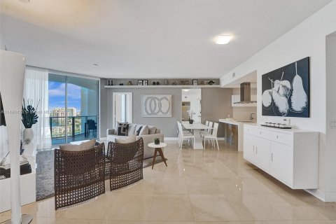 Condominio en venta en North Miami Beach, Florida, 3 dormitorios, 175.86 m2 № 832640 - foto 22