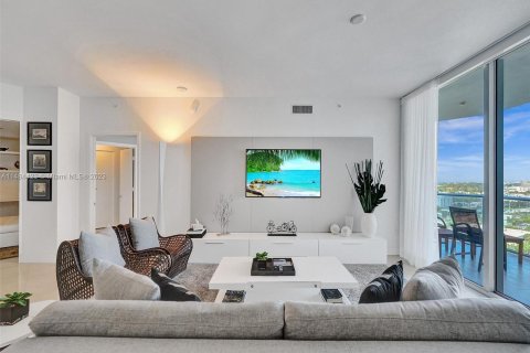 Condominio en venta en North Miami Beach, Florida, 3 dormitorios, 175.86 m2 № 832640 - foto 27