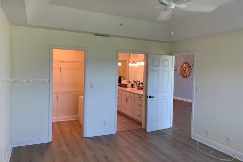 Condo in Stuart, Florida, 3 bedrooms  № 1437045 - photo 28