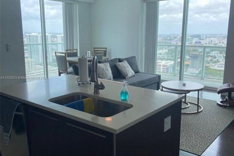 Copropriété à vendre à Miami, Floride: 2 chambres, 109.62 m2 № 1151026 - photo 1