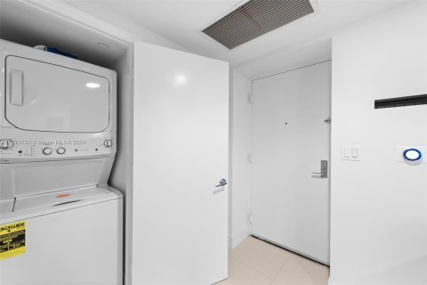 Copropriété à vendre à Miami, Floride: 2 chambres, 104.33 m2 № 1147215 - photo 20