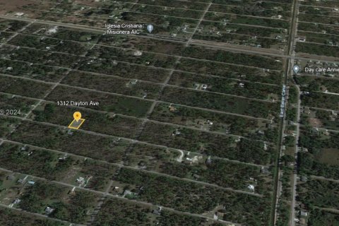 Купить земельный участок в Лихай-Эйкерс, Флорида № 1128355 - фото 3