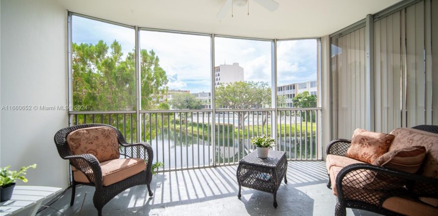 Condo à Miami, Floride, 2 chambres  № 1381964