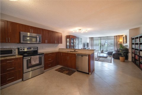 Copropriété à vendre à Miami, Floride: 2 chambres, 133.31 m2 № 1381964 - photo 10