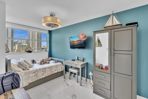 Copropriété à vendre à Hallandale Beach, Floride: 3 chambres, 130.06 m2 № 1174480 - photo 16