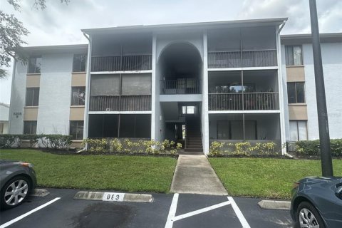 Condominio en alquiler en Orlando, Florida, 2 dormitorios, 99.5 m2 № 1365249 - foto 1