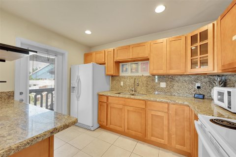 Condo in Plantation, Florida, 2 bedrooms  № 1092224 - photo 23