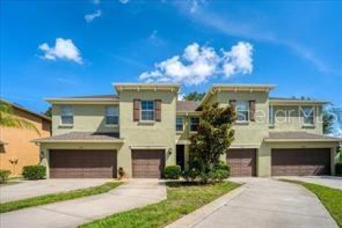 Adosado en venta en Trinity, Florida, 3 dormitorios, 186.73 m2 № 1365102 - foto 1