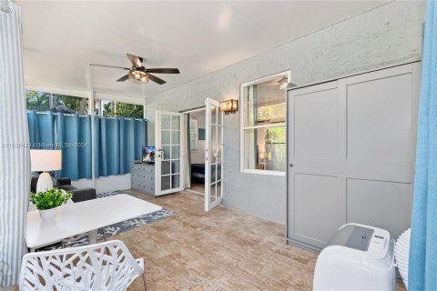 Casa en venta en Hollywood, Florida, 4 dormitorios, 159.61 m2 № 1016904 - foto 29