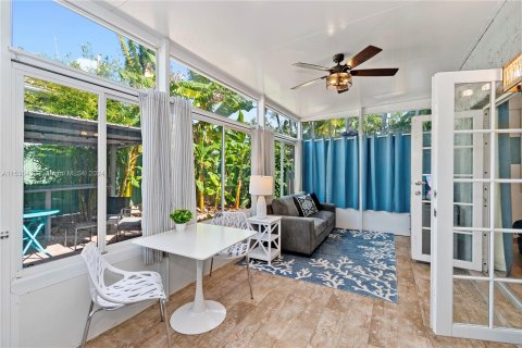 Casa en venta en Hollywood, Florida, 4 dormitorios, 159.61 m2 № 1016904 - foto 30