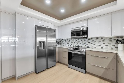 Condo in Fort Lauderdale, Florida, 1 bedroom  № 1223007 - photo 5