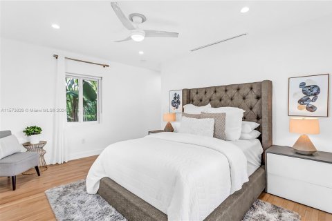 Casa en venta en Miami Shores, Florida, 3 dormitorios, 215.25 m2 № 1135686 - foto 29