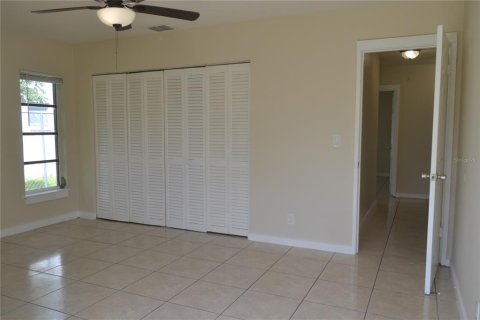 House in Kissimmee, Florida 4 bedrooms, 160.91 sq.m. № 1363230 - photo 21