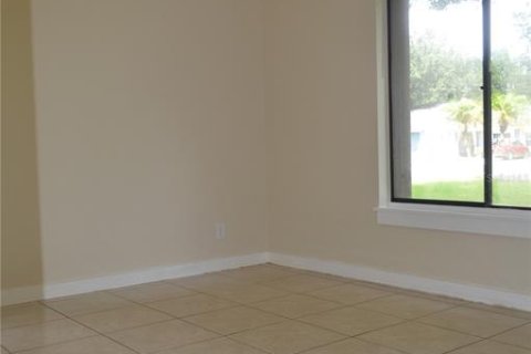 House in Kissimmee, Florida 4 bedrooms, 160.91 sq.m. № 1363230 - photo 25