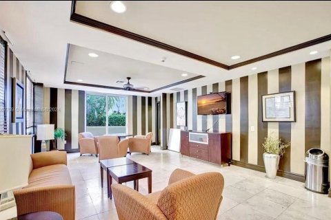 Copropriété à vendre à Fort Lauderdale, Floride: 2 chambres, 83.05 m2 № 1383115 - photo 21