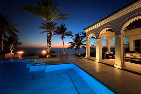 Villa ou maison à vendre à Fort Myers, Floride: 7 chambres, 1215.44 m2 № 589591 - photo 10