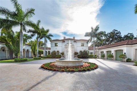 Casa en venta en Fort Myers, Florida, 7 dormitorios, 1215.44 m2 № 589591 - foto 2