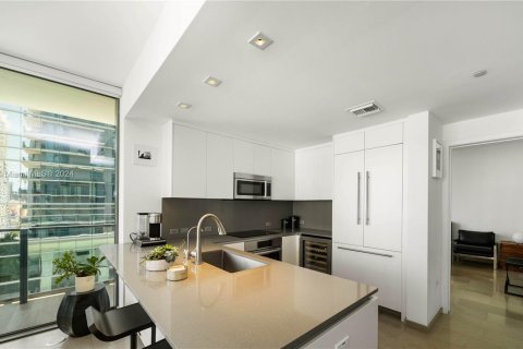 Condominio en venta en Miami, Florida, 2 dormitorios, 117.52 m2 № 1369246 - foto 3