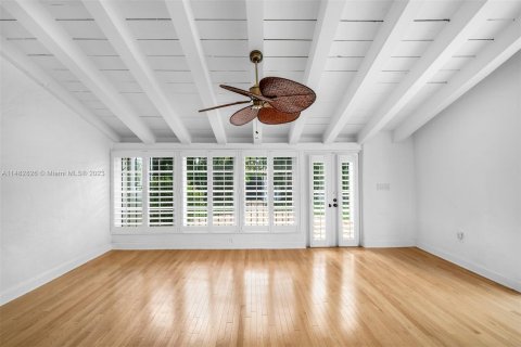 Villa ou maison à vendre à Coral Gables, Floride: 5 chambres, 374.3 m2 № 827516 - photo 28