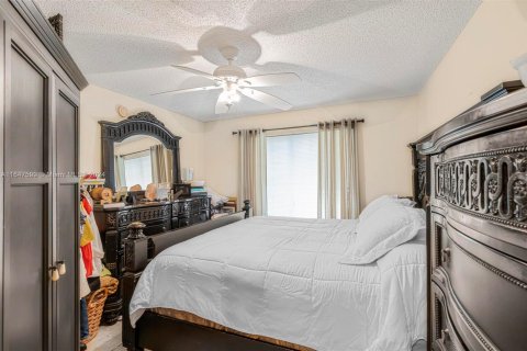 Copropriété à vendre à Miramar, Floride: 3 chambres, 107.77 m2 № 1330207 - photo 11