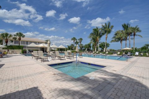 Condominio en venta en Boynton Beach, Florida, 2 dormitorios, 175.31 m2 № 1145883 - foto 18