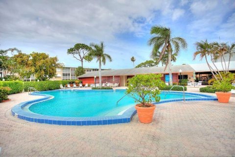 Condo in Lake Worth, Florida, 1 bedroom  № 1178353 - photo 16