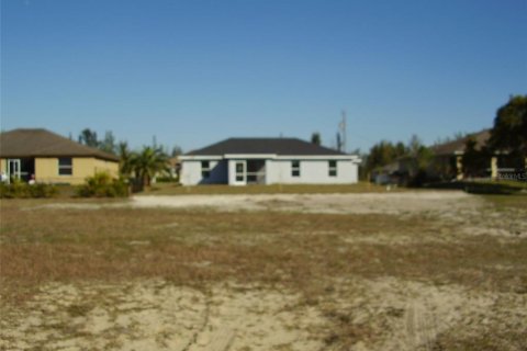 Terreno en venta en Cape Coral, Florida № 215235 - foto 2