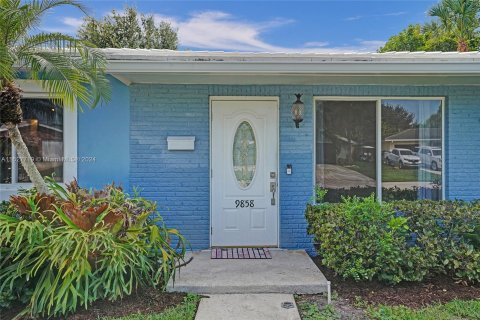 House in Palm Beach Gardens, Florida 3 bedrooms № 1310800 - photo 3