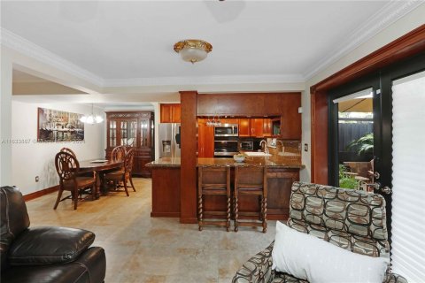 Townhouse in Miami, Florida 3 bedrooms, 176.51 sq.m. № 1304686 - photo 8