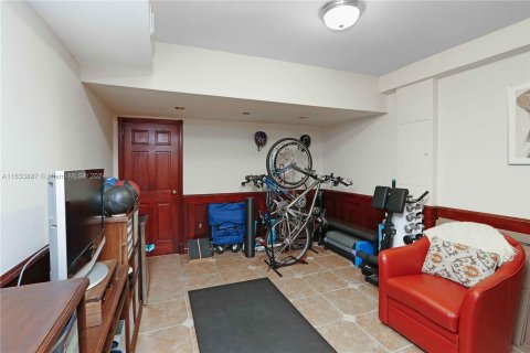 Townhouse in Miami, Florida 3 bedrooms, 176.51 sq.m. № 1304686 - photo 13