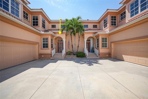 Villa ou maison à vendre à Punta Gorda, Floride: 3 chambres, 176.33 m2 № 1369729 - photo 2