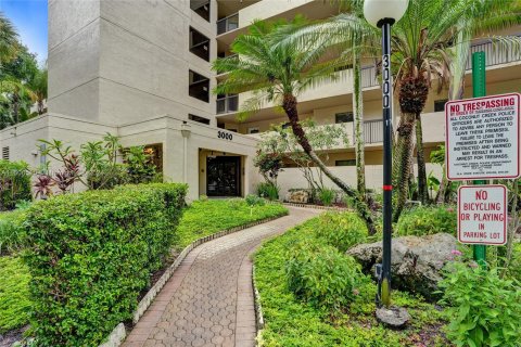 Copropriété à vendre à Coconut Creek, Floride: 2 chambres, 87.33 m2 № 1228916 - photo 2