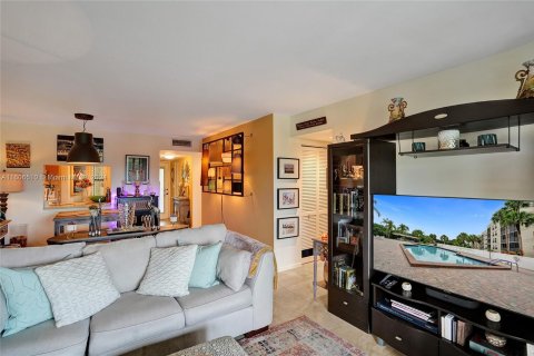 Condo in Coconut Creek, Florida, 2 bedrooms  № 1228916 - photo 20