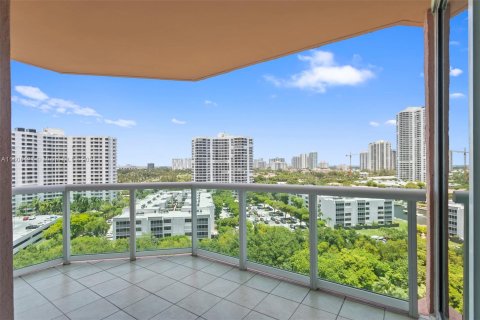 Condominio en venta en Aventura, Florida, 2 dormitorios, 149.57 m2 № 1233295 - foto 22