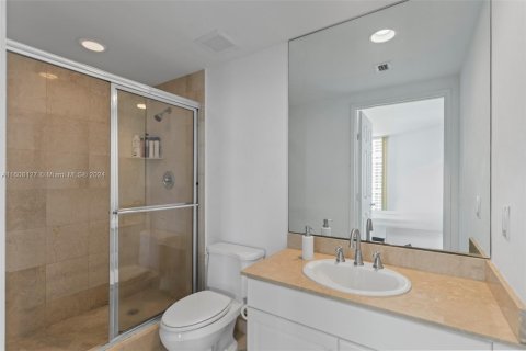 Condo in Aventura, Florida, 2 bedrooms  № 1233295 - photo 23