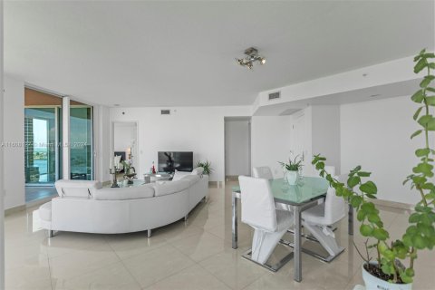 Copropriété à vendre à Aventura, Floride: 2 chambres, 149.57 m2 № 1233295 - photo 7