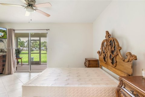 Condo in Deerfield Beach, Florida, 1 bedroom  № 1364120 - photo 16