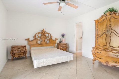 Condo in Deerfield Beach, Florida, 1 bedroom  № 1364120 - photo 14