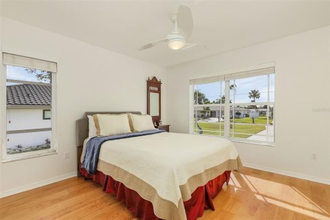 Villa ou maison à vendre à Fort Myers, Floride: 3 chambres, 183.02 m2 № 1105957 - photo 18