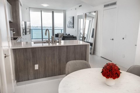 Copropriété à vendre à Miami, Floride: 2 chambres, 113.62 m2 № 1404525 - photo 27