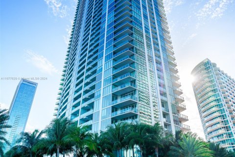 Copropriété à vendre à Miami, Floride: 2 chambres, 113.62 m2 № 1404525 - photo 2