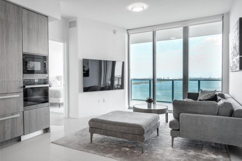 Condo in Miami, Florida, 2 bedrooms  № 1404525 - photo 5