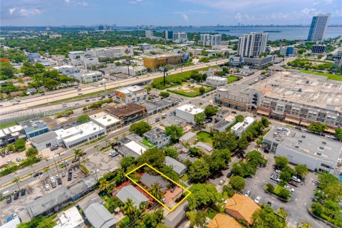 Terrain à vendre à Miami, Floride № 13301 - photo 2