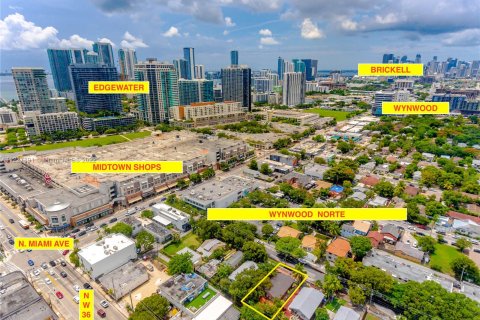 Купить земельный участок в Майами, Флорида № 13301 - фото 1